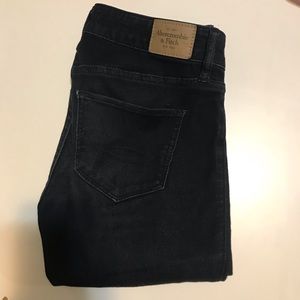 A&F dark wash jeans 2S